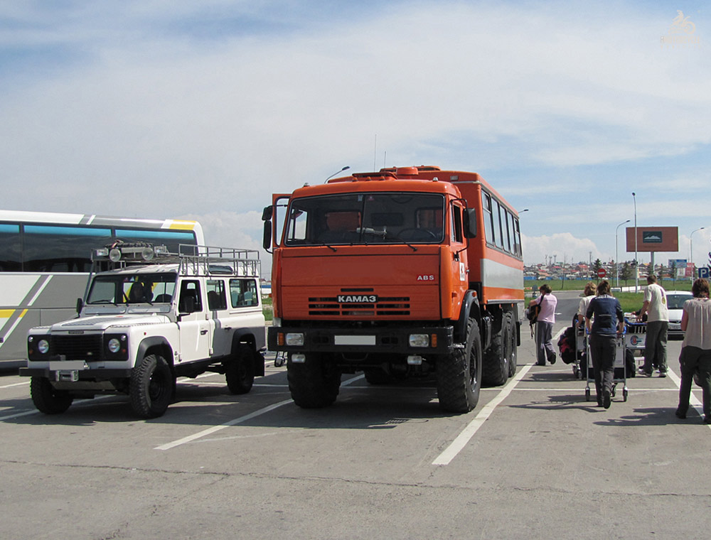 Support Vehicle, Kamaz 6x6 Expedition Bus